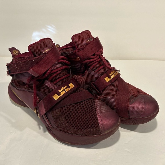 Men's Nike LeBron Soldier 9 Premium Basketball Shoes Sneakers Sz 10 Deep Garnet - Picture 3 of 10